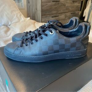 Navy Louis Vuitton unisex sneaker